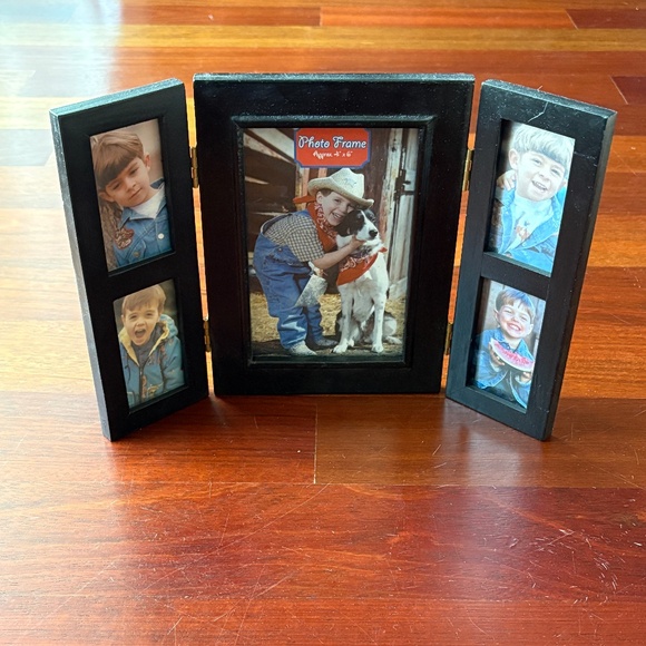 Faux Wood Tri-Fold Frame - Picture 1 of 8